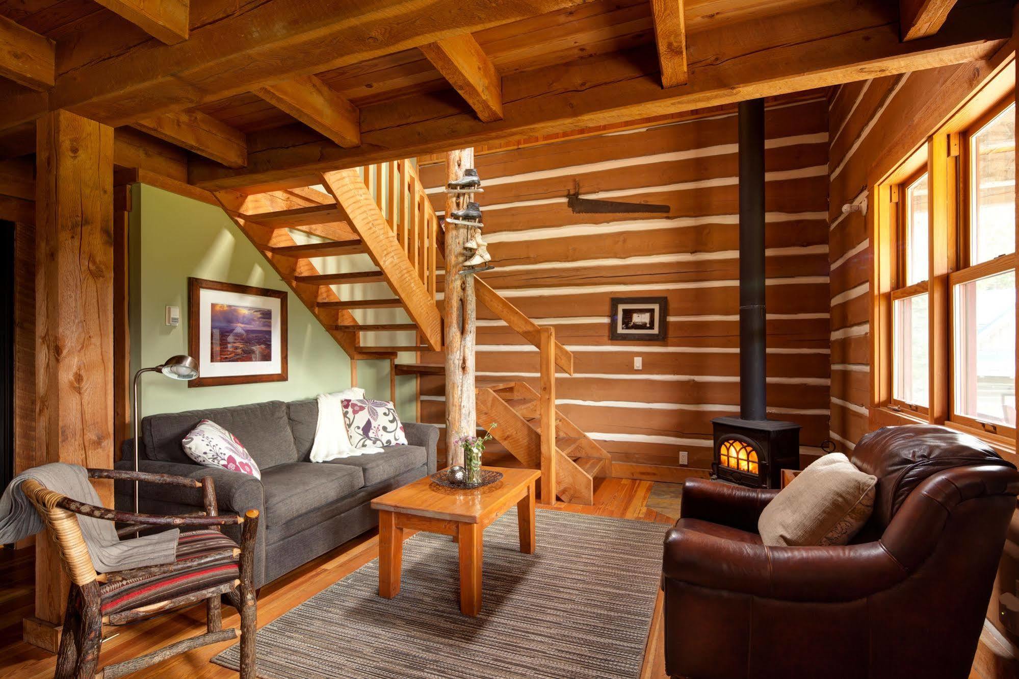 Nipika Mountain Resort Radium Hot Springs Exterior foto